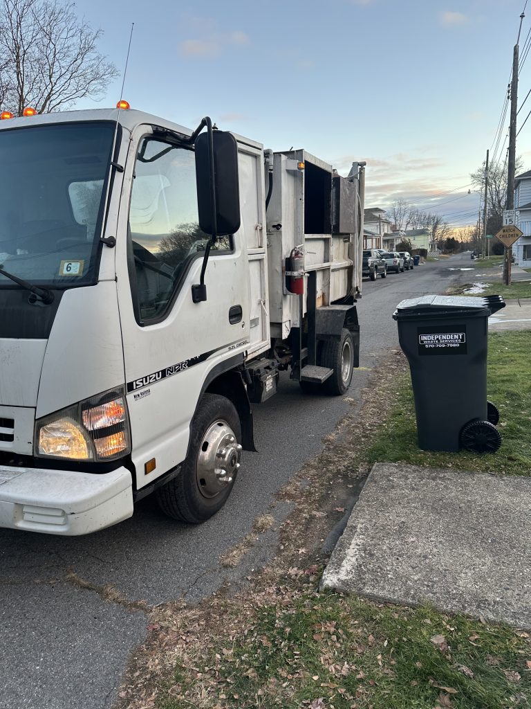 Independent Waste Services truck in Courtdale, PA 18704. Waste Management Courtdale PA. Residential Garbage Collection 18704. Affordable trash service in Courtdale, PA